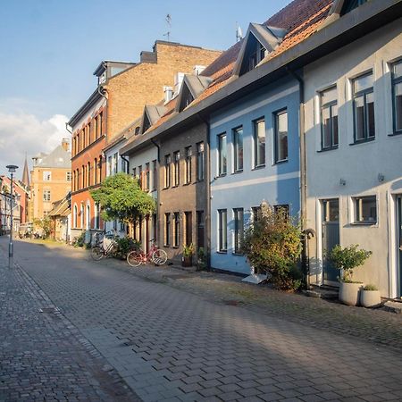 Townhouse Mitt I Centrala Malmoe Esterno foto